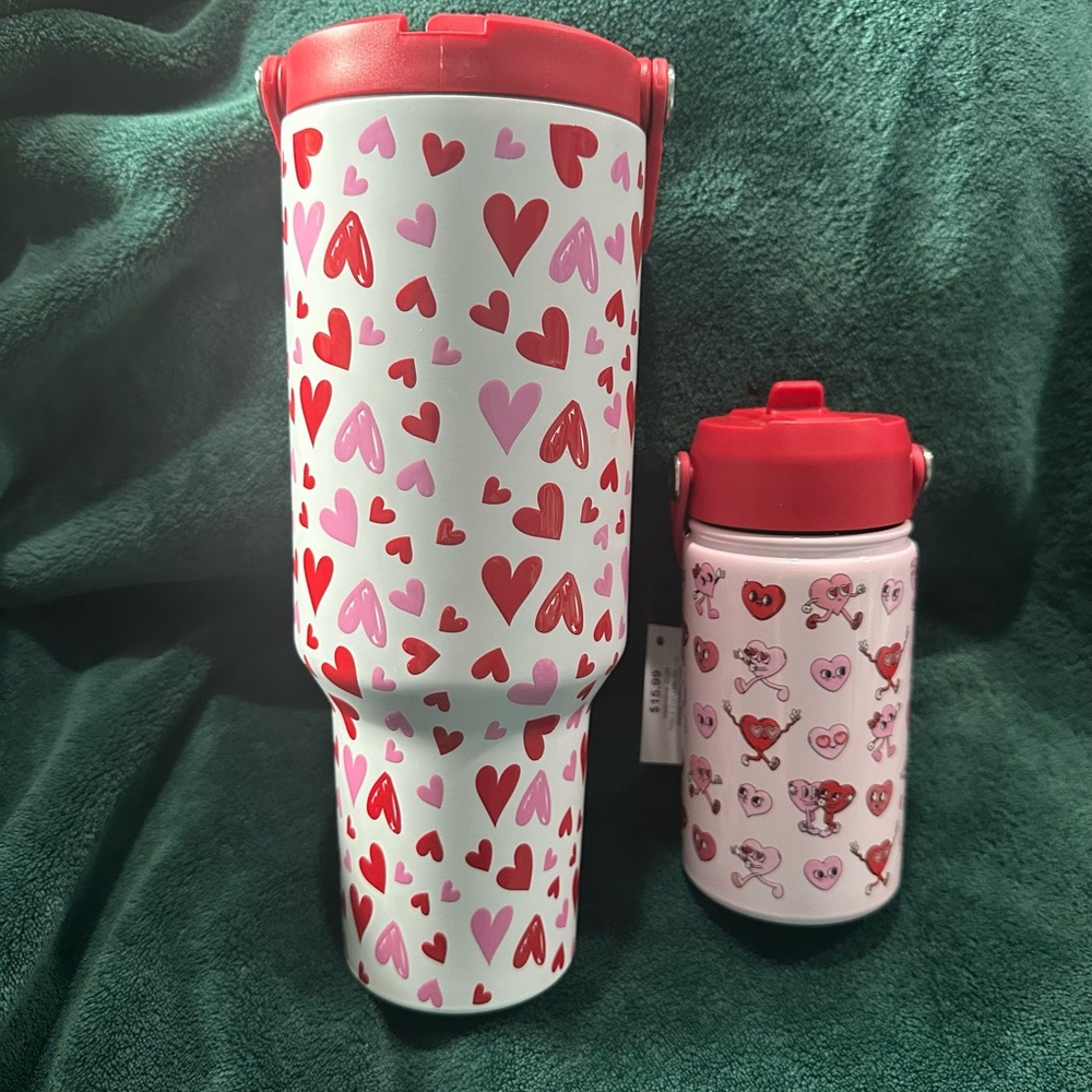 Heart Patterned Red and White Travel Mug Set